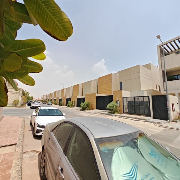 Ab674933 d7a2 4a9a 8dbb 86ccb3bc920c 600x600